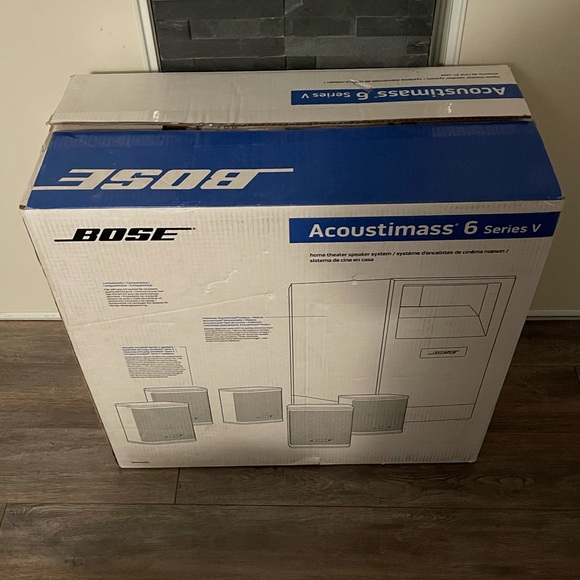 BOSE Acoustimass 6 series V Theater Speaker System - Picture 3 of 7